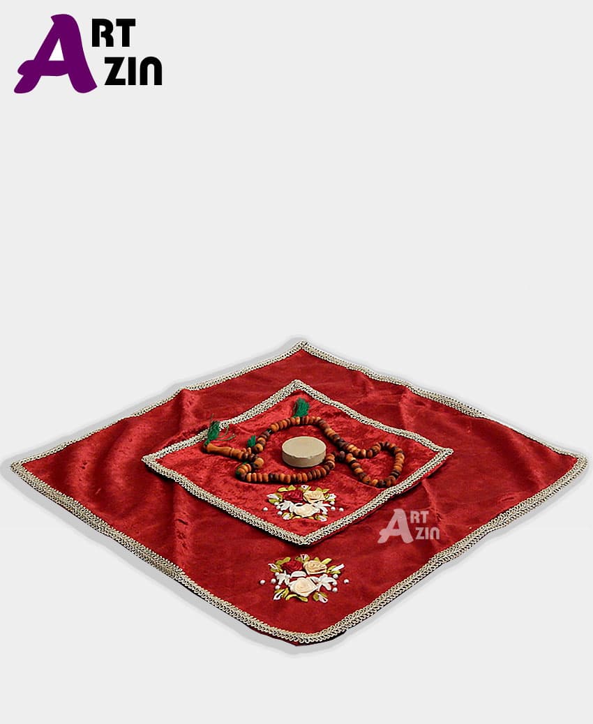 سجاده جانماز دو تیکه گل دار زرشکی جهیزیه عروس کد: ۲ – ۷۰۲