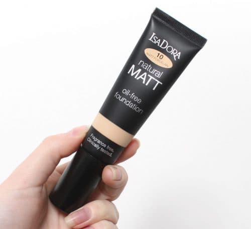 کرم پودر ایزادورا مدل Natural Matt شماره 10