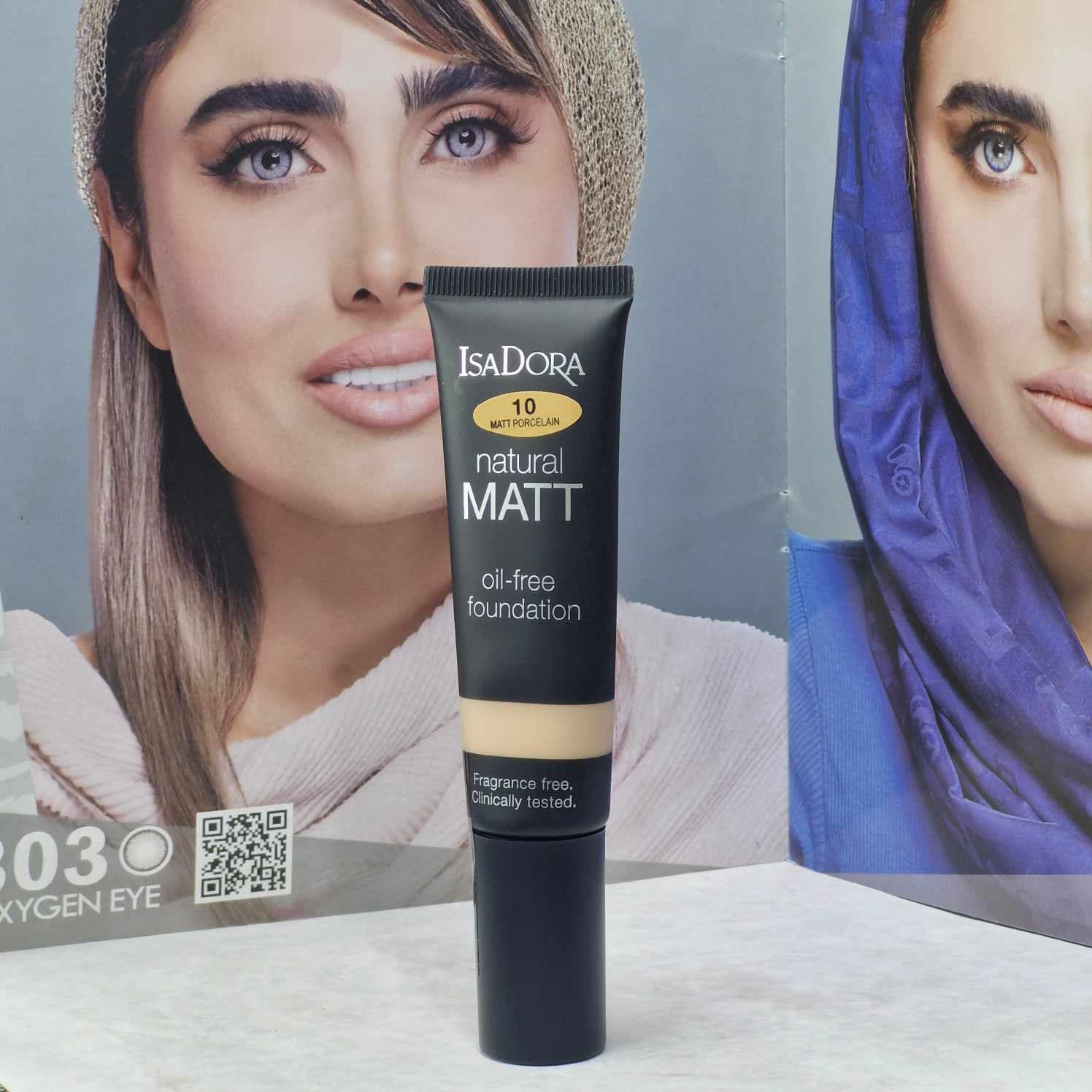 کرم پودر ایزادورا مدل Natural Matt شماره 10 — تصویر ۴