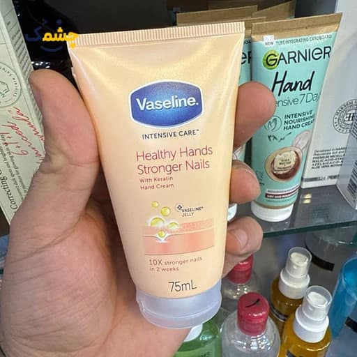 کرم مرطوب کننده و تقویت دست و ناخن وازلین 75 میل|Vaseline Healthy Hands Stronger Nails — تصویر ۲