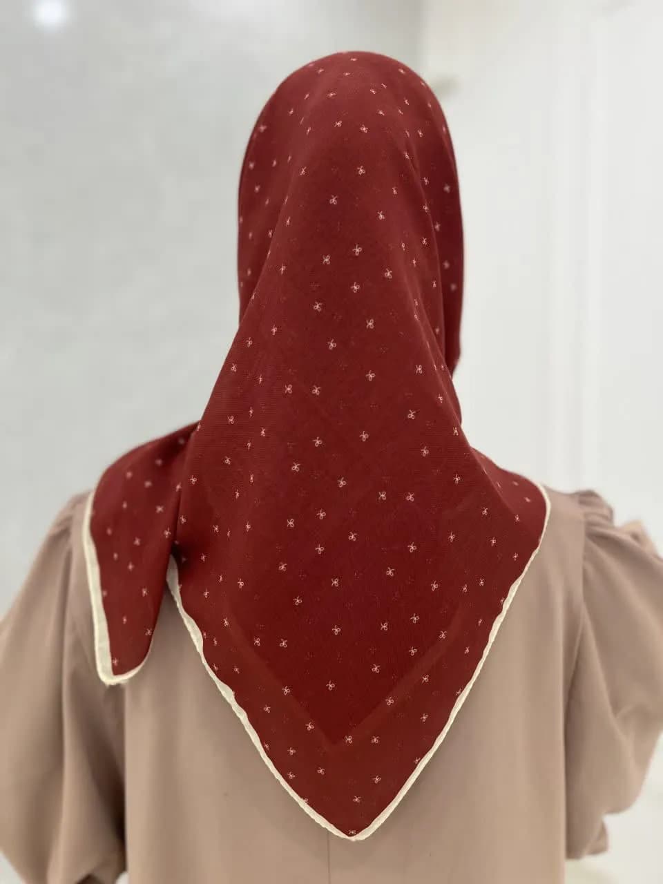 روسری نخی دخترانه طرح پاپیون ریز زرشکی