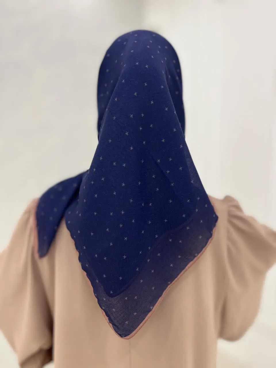 روسری نخی دخترانه طرح پاپیون ریز سرمه ای