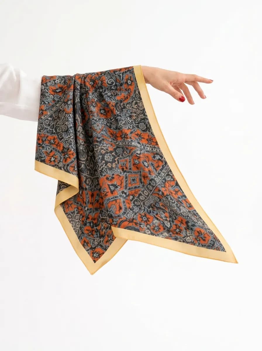 روسری سوپرنخ زنانه طرح سنتی رنگ طوسی نارنجی