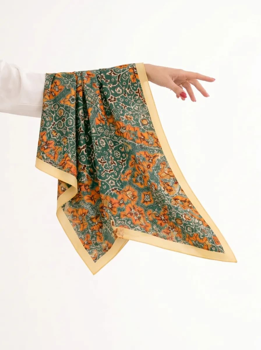 روسری سوپرنخ زنانه طرح سنتی رنگ سبز نارنجی