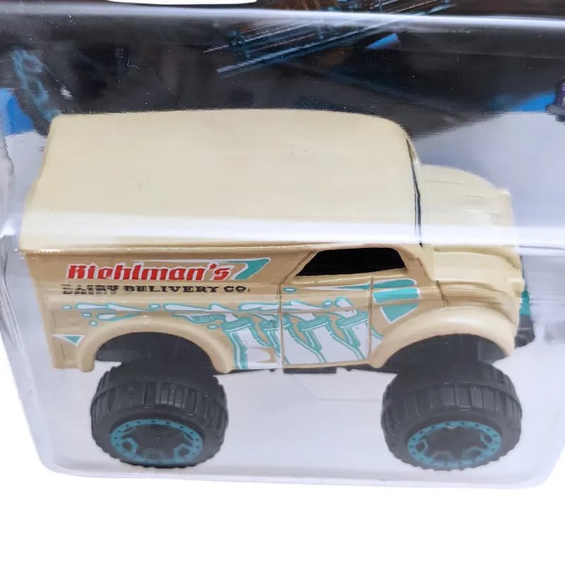 ماکت ماشین هات ویلز مدل HW MONSTER DAIRY DELIVERY — تصویر ۴