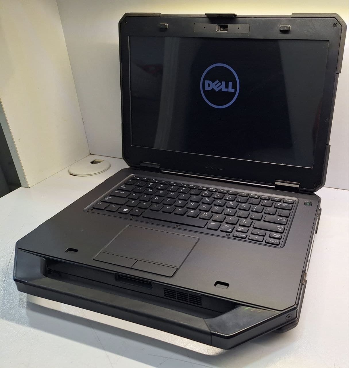 لپ تاپ استوک نظامی صنعتی Dell Latitude 5414 Rugged پردازنده i5 نسل 6 — تصویر ۳