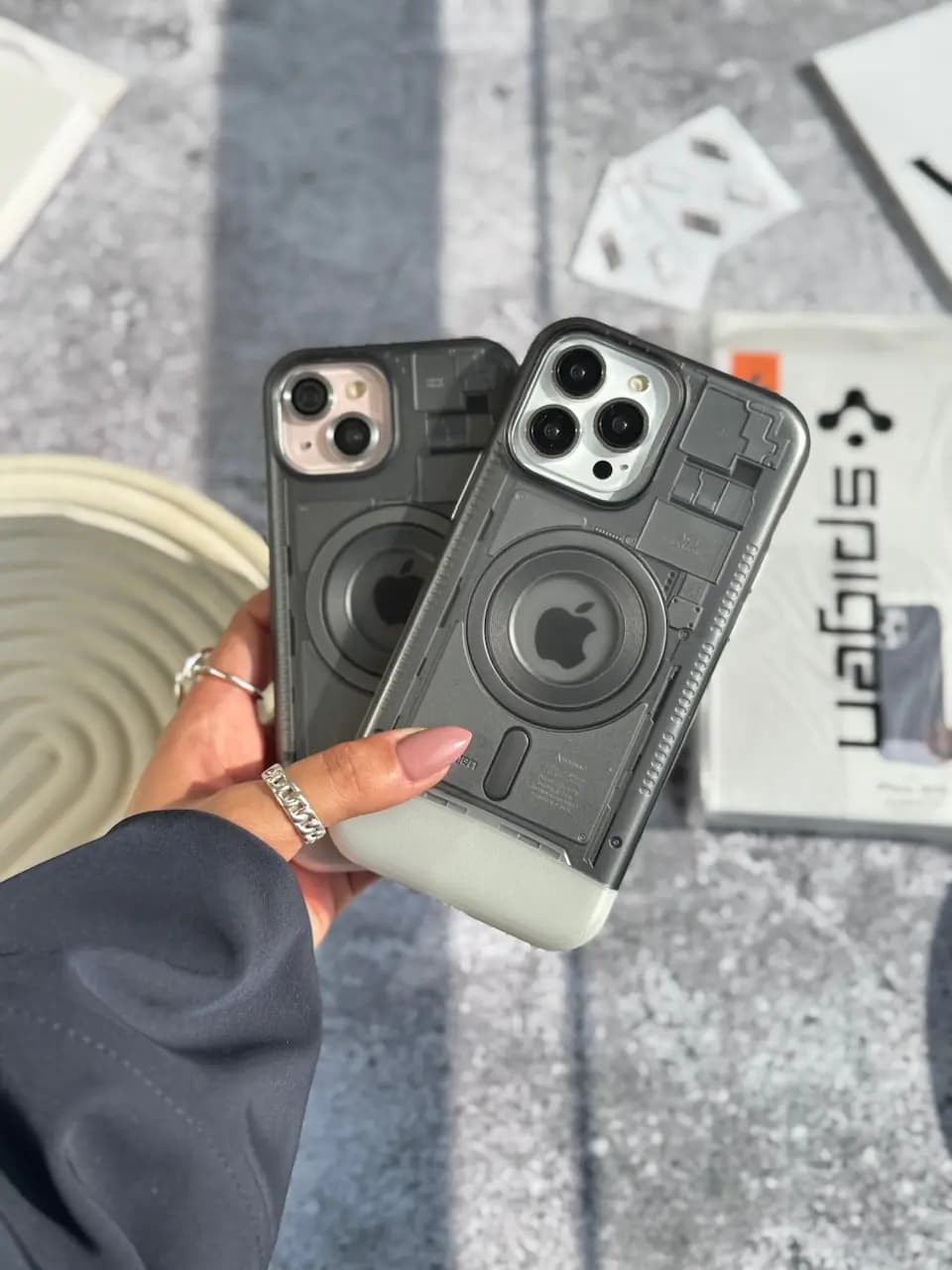 قاب Spigen Classic C1 (MagFit) (کدC1885) — تصویر ۳