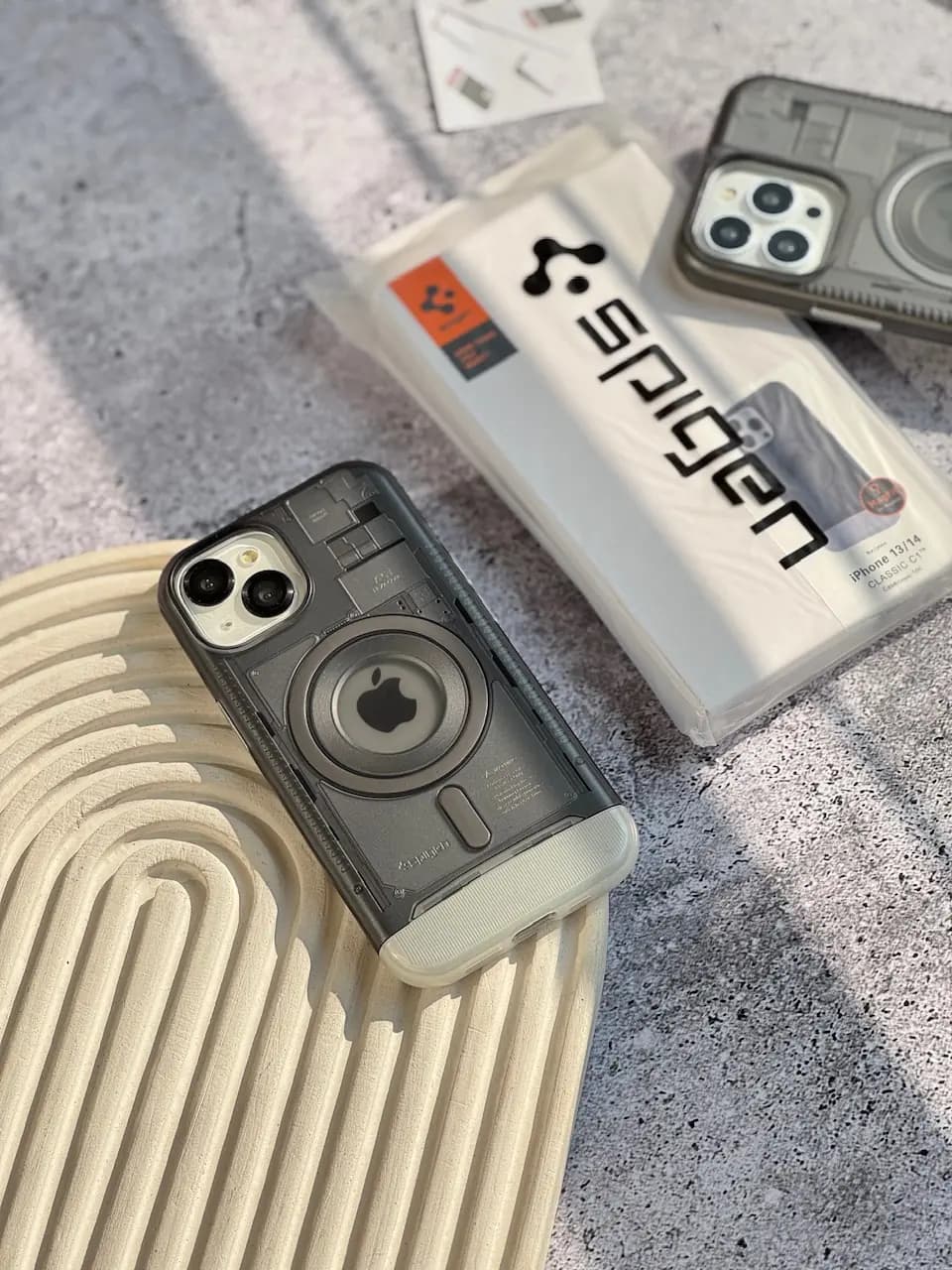 قاب Spigen Classic C1 (MagFit) (کدC1885)