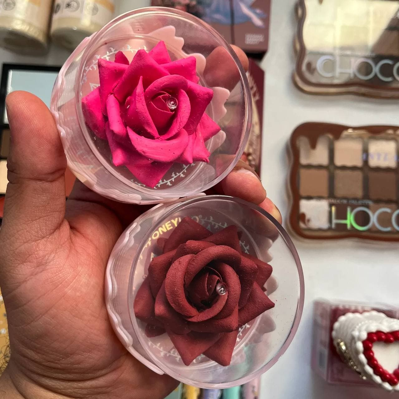 رژگونه و هایلایتر پودری طرح گل رز ONEYIOO — تصویر ۶