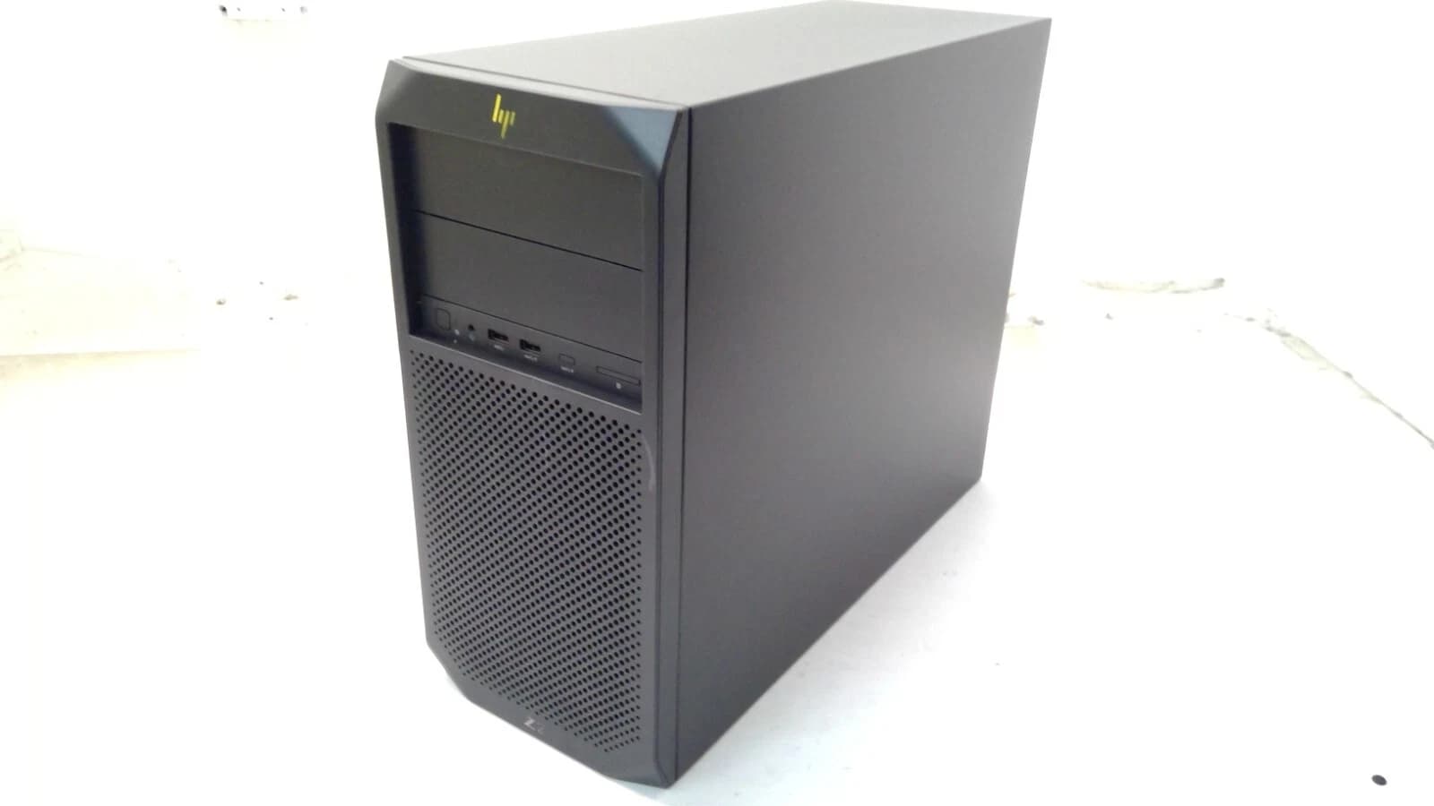 کیس استوک HP Z2 G4 Tower با پردازنده i5 نسل 9 — تصویر ۴