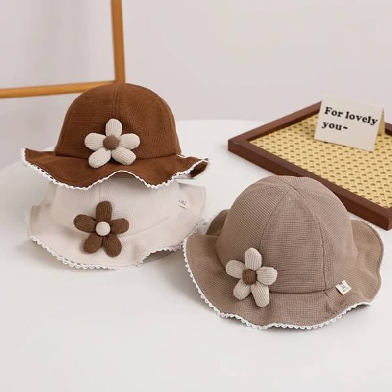 کلاه دخترانه بچه گانه گرد طرح flower — تصویر ۲