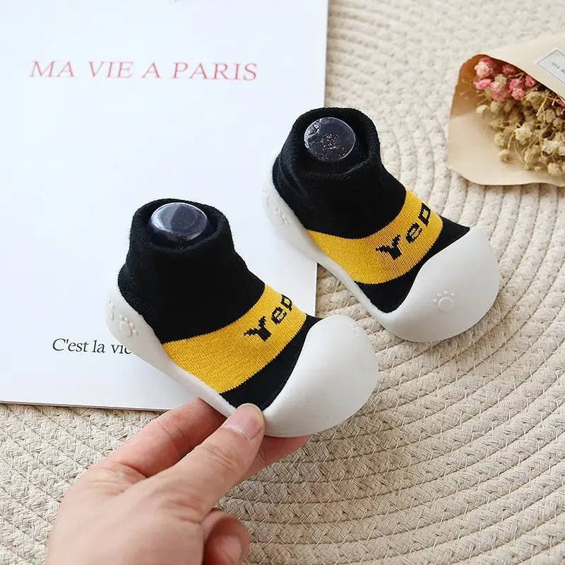 کفش جورابی ژله ای بچگانه طرح پیتر پن — تصویر ۵