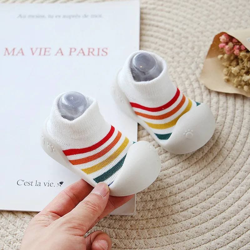 کفش جورابی ژله ای بچگانه طرح پیتر پن — تصویر ۳