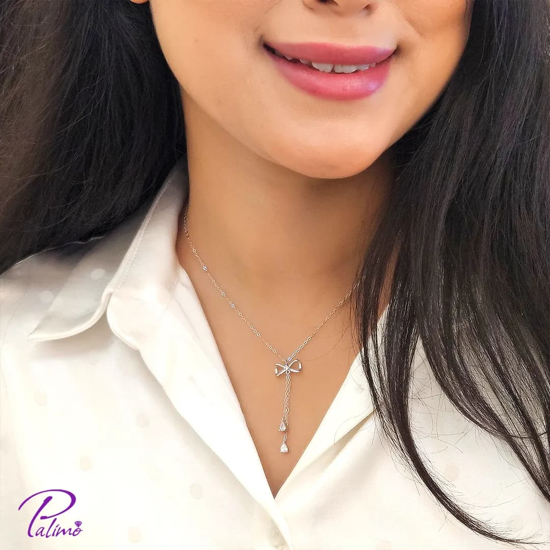 گردنبند نقره پاپیون آویز N2200 با روکش طلای سفید — تصویر ۳