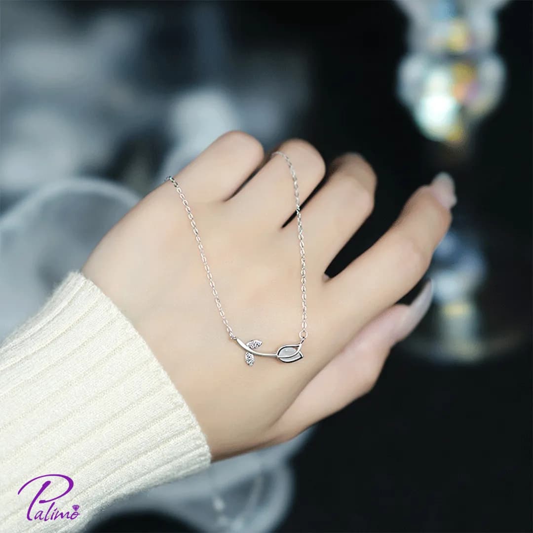 گردنبند نقره گل رز سفید N2155 با روکش طلای سفید — تصویر ۴