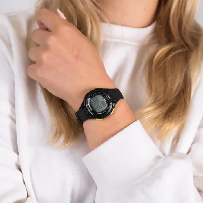ساعت مچی زنانه کاسیو مدل Casio LW-203-1BV — تصویر ۸