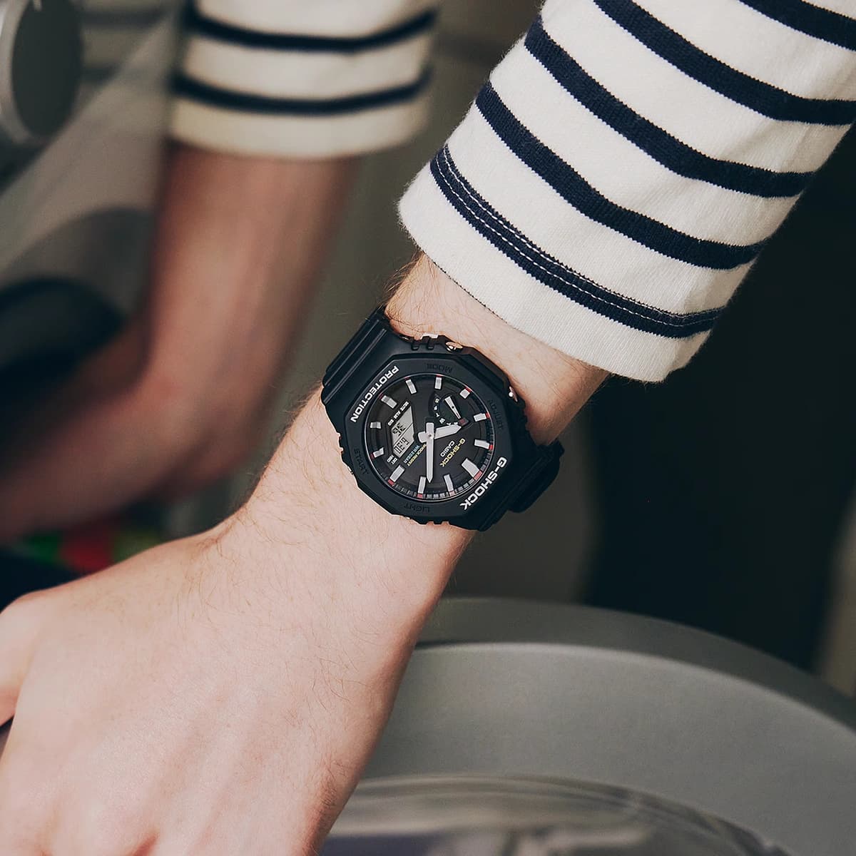 ساعت مچی زنانه کاسیو جی شاک مدل Casio G-SHOCK GA-2100RL-1A — تصویر ۸