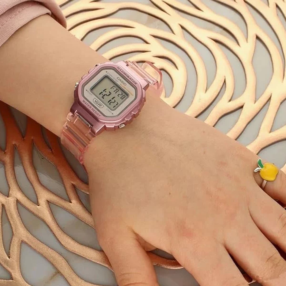 ساعت مچی زنانه کاسیو مدل Casio LA-20WHS-4A — تصویر ۵