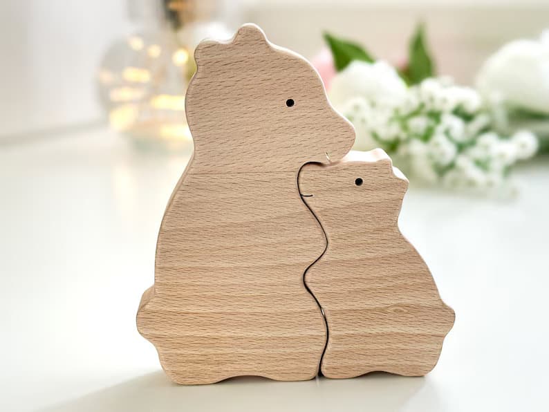 هدیه عاشقانه خرس چوبی