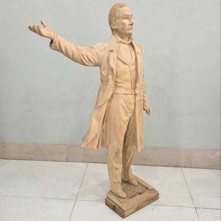 مجسمه آبراهام لینکلن چوب راش