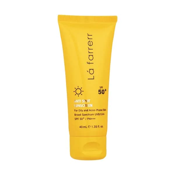 ضد آفتاب لافارر بدون رنگ مناسب پوست چرب spf 50