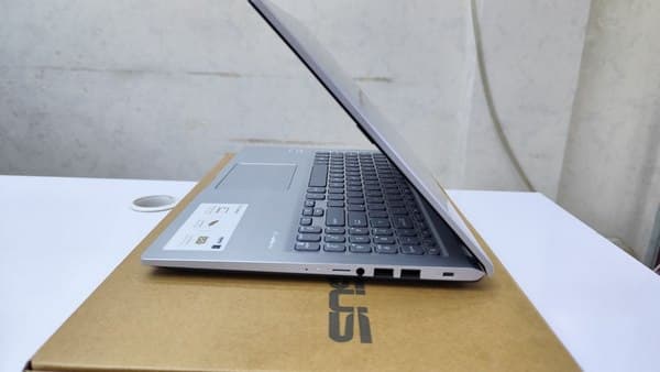 لپ تاپ 15.6 اینچی ایسوس مدل X515j I3-1005 G1 8GB 256SSD — تصویر ۵