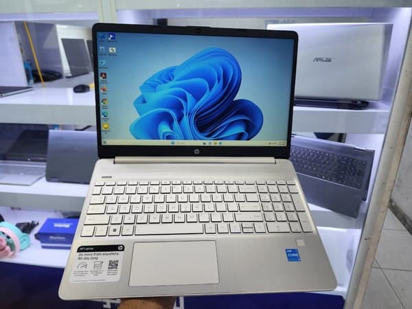 لپ تاپ 15.6 اینچی اچ پی مدل HP Laptop 15-dy2702dx I3-1115 G4 8GB 256SSD Touch — تصویر ۲