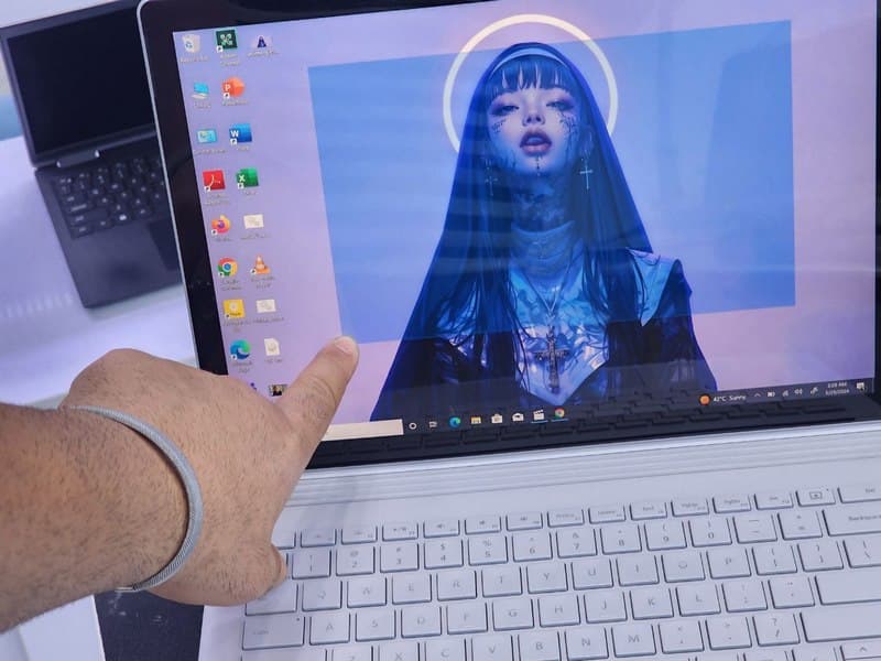 سرفیس بوک 13.3 اینچی مایکروسافت مدل Surface Book I7-6600 8GB 512SSD — تصویر ۲