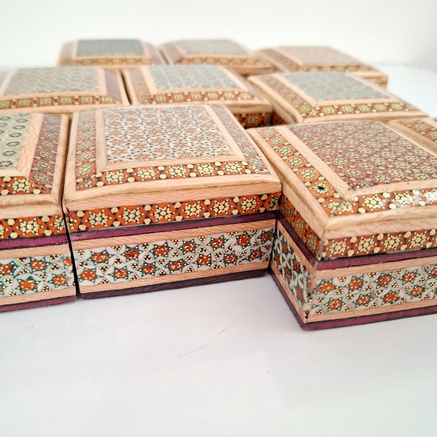 جعبه جواهر چوب و خاتم — تصویر ۳
