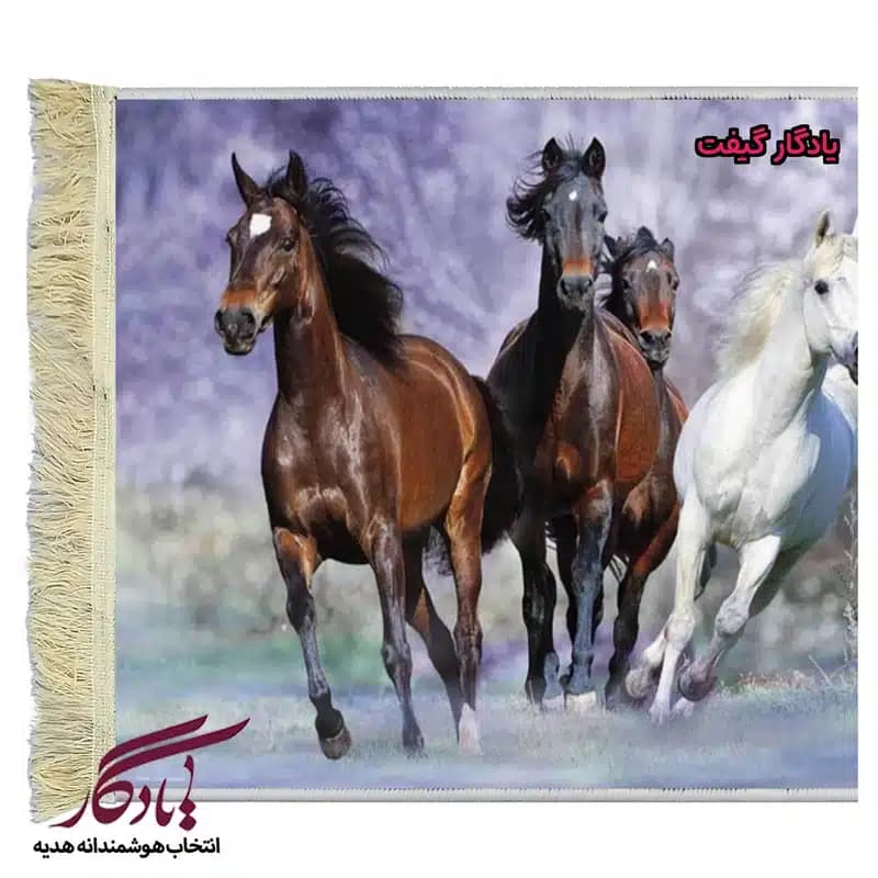 تابلو فرش ماشینی طرح حیوانات شتاب کد h64 — تصویر ۲