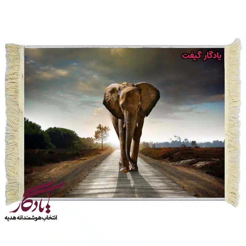تابلو فرش ماشینی طرح حیوانات فیل تنها کد h49