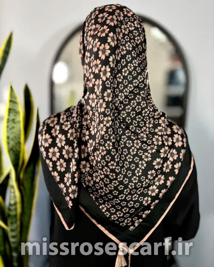 روسری قواره 120 طرح Adena2 — تصویر ۲