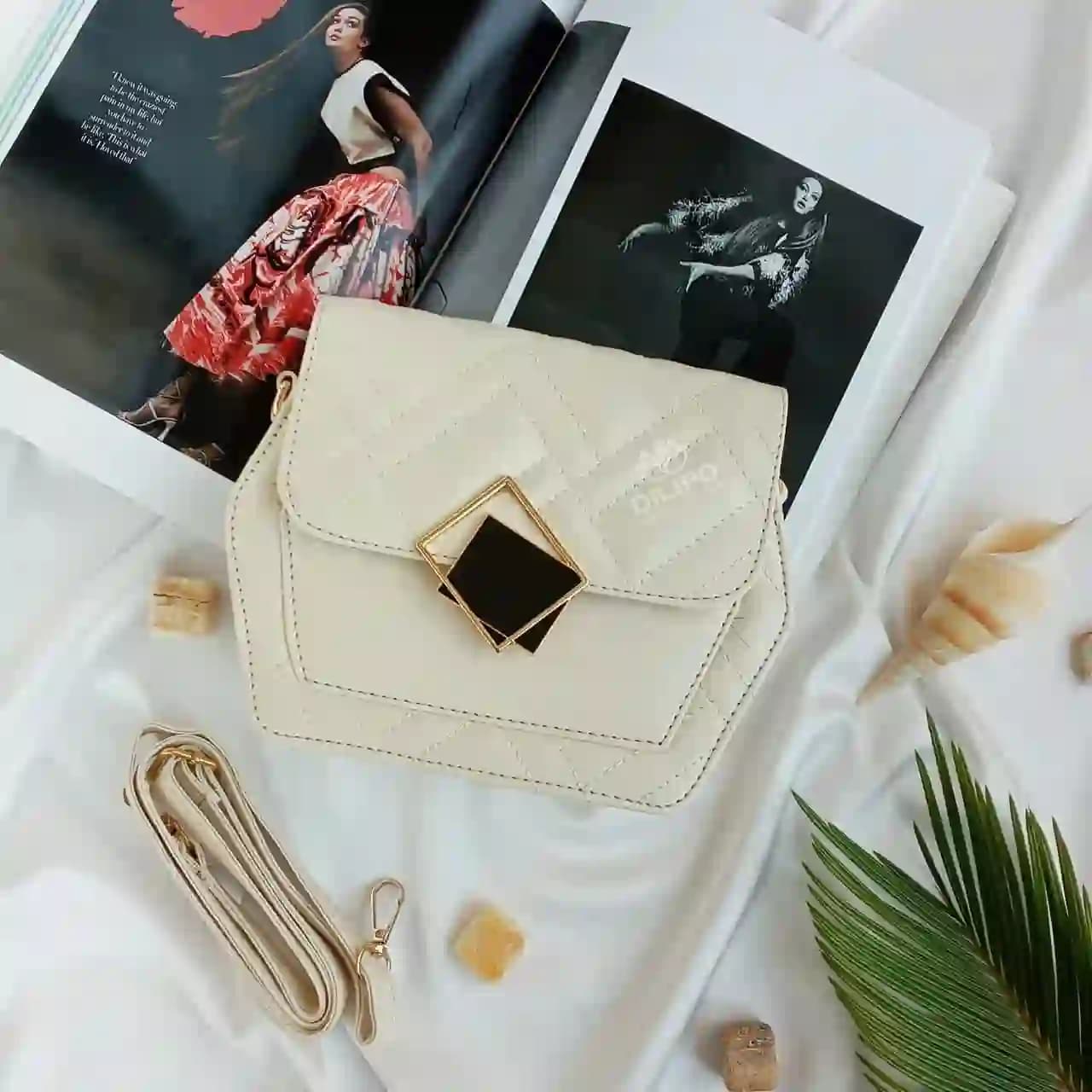 کیف دوشی زنانه شش ضلعی قفل کج 2243