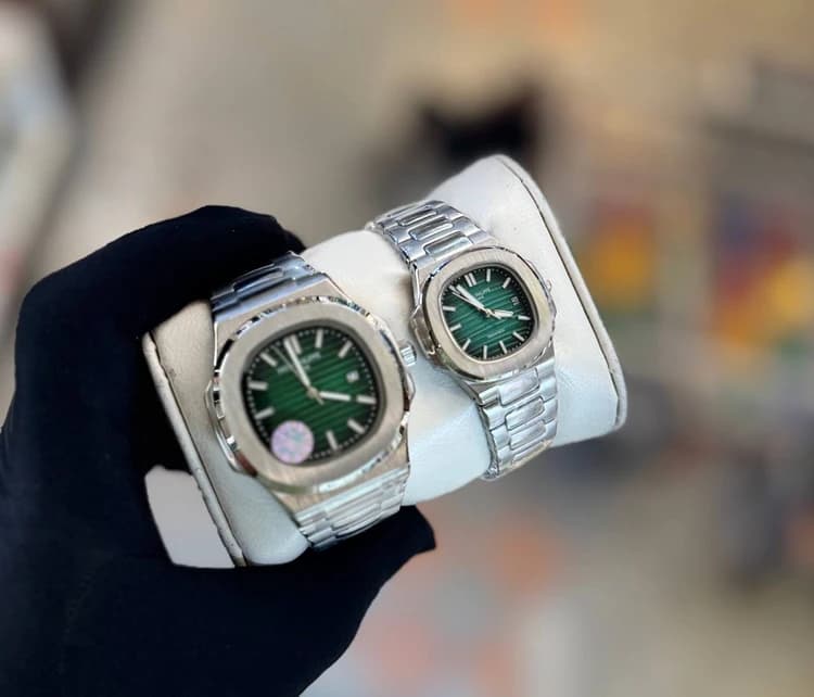 ساعت مچی پتک فیلیپ ناتیلوس | Patek Philippe Nautilus | نقره ای صفحه سبز هایلایت مشکی های کپی