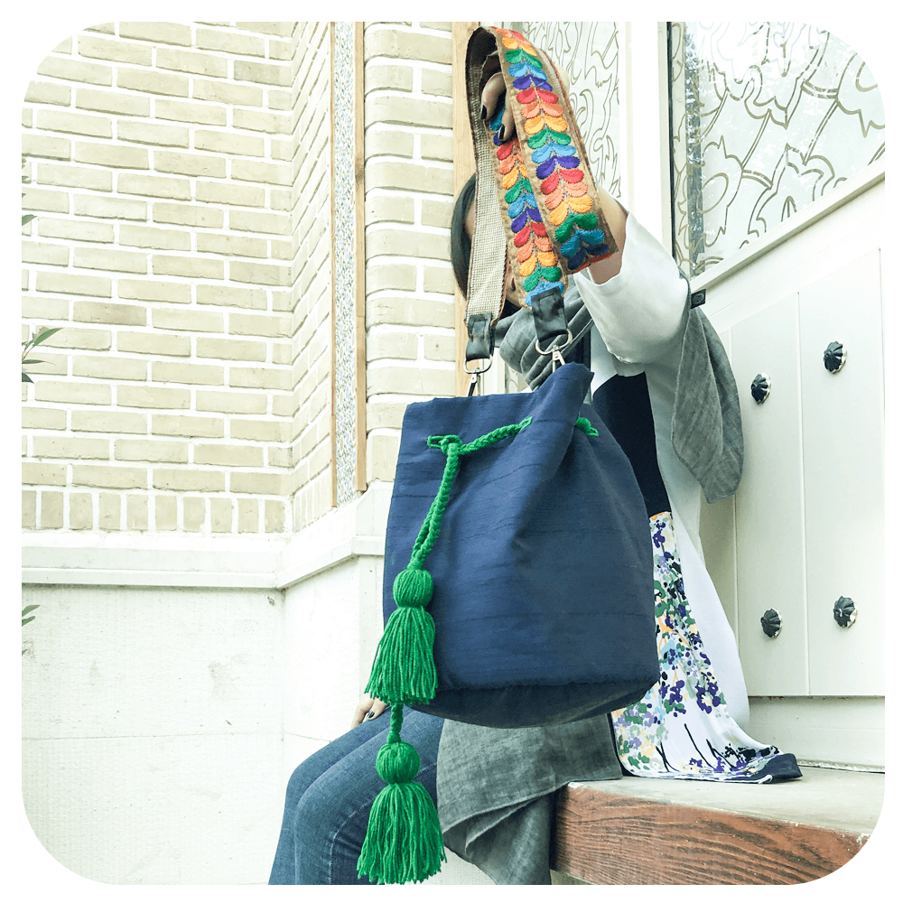 کیف دست دوز مدل چاوک ( سورمه اي – سبز) — تصویر ۳
