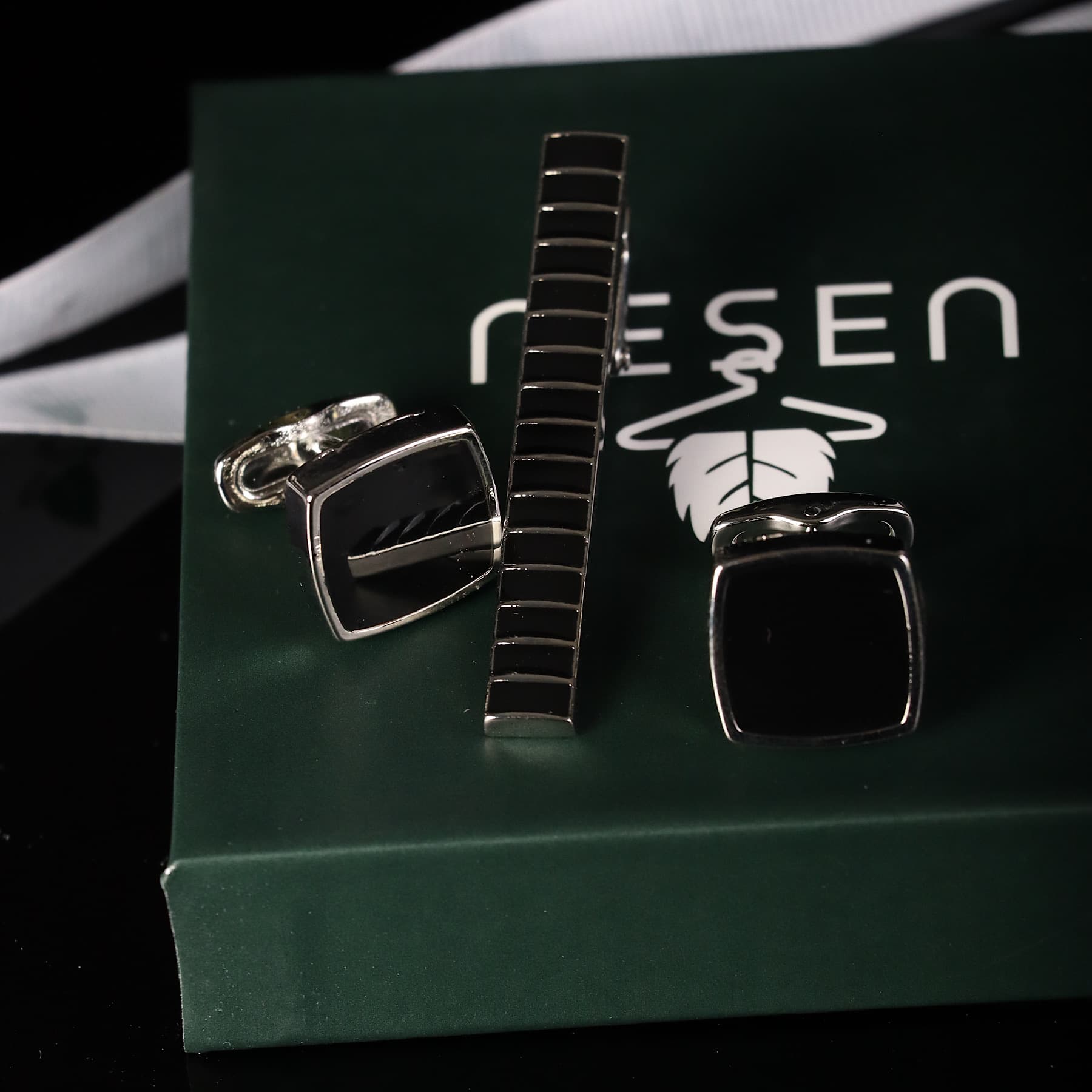 ست دکمه سردست و گیره کراوات NESEN کد S35