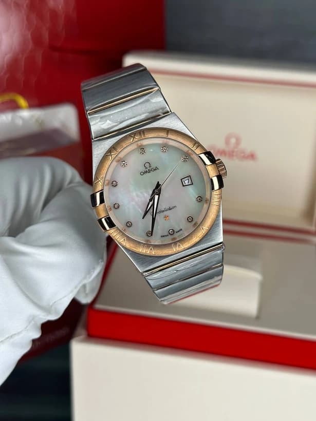 ساعت مچی امگا کانسلیشن | Omega Constellation | نقره‌ای-رزگلد صفحه سفید مستر کوالیتی
