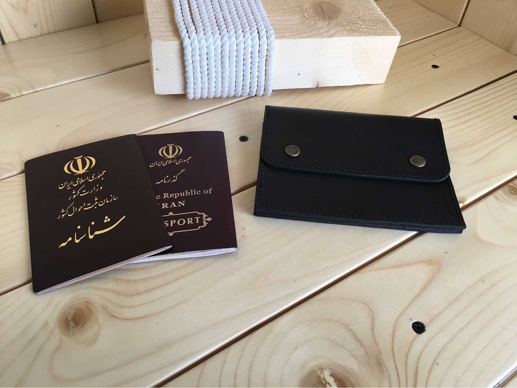 جلد چرمی پاسپورت LUK-908