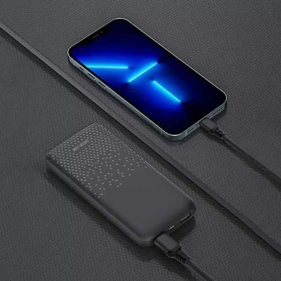 پاوربانک ۱۰۰۰۰ میلی آمپر رم گرین لاین Rome 10000 mAh Powerbank — تصویر ۴