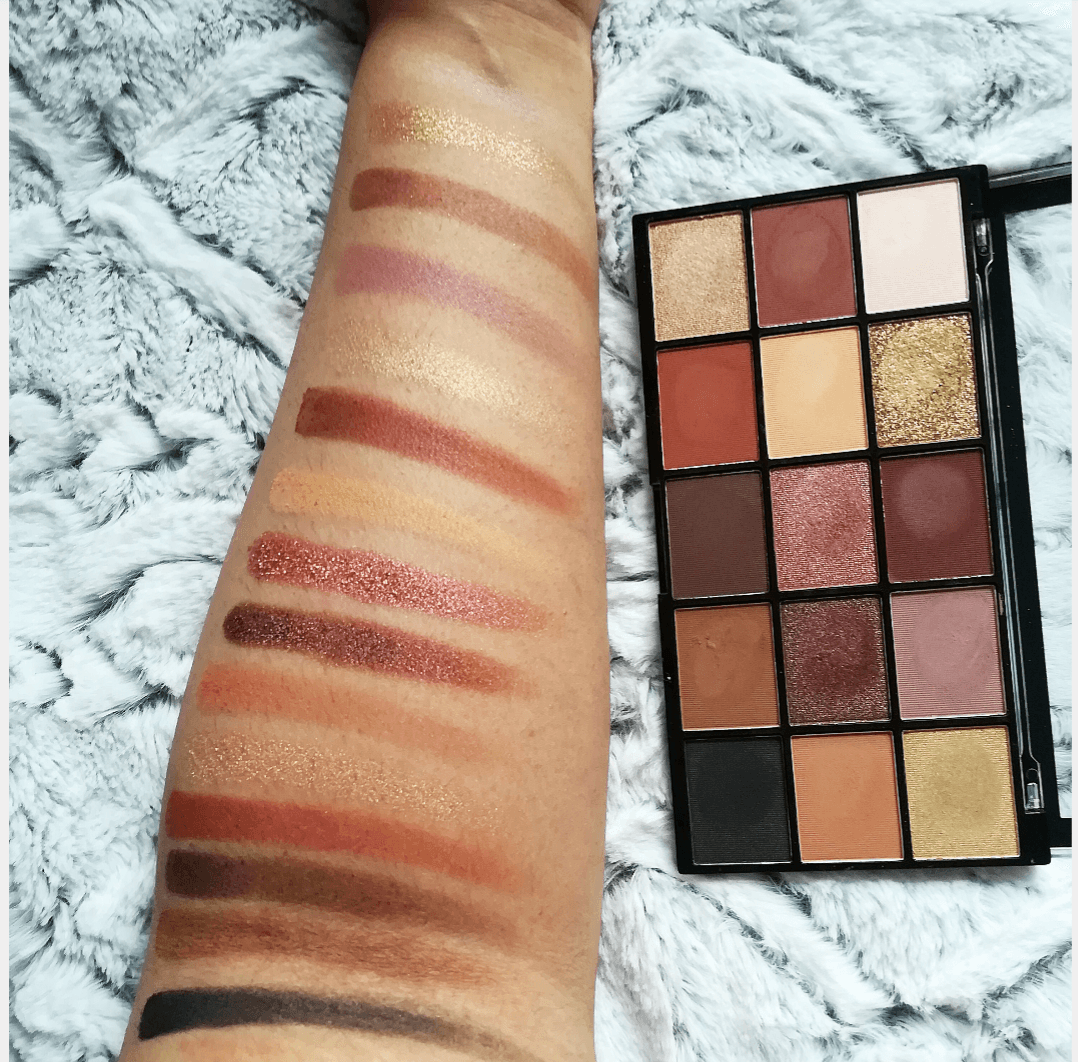 پالت سایه چشم 15 عددی Velvet Rose رولوشن — تصویر ۹