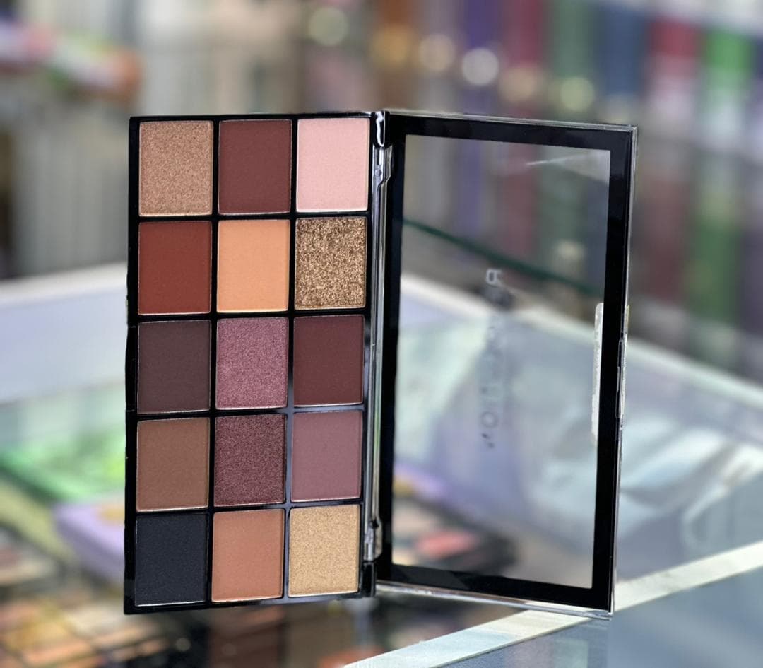 پالت سایه چشم 15 عددی Velvet Rose رولوشن