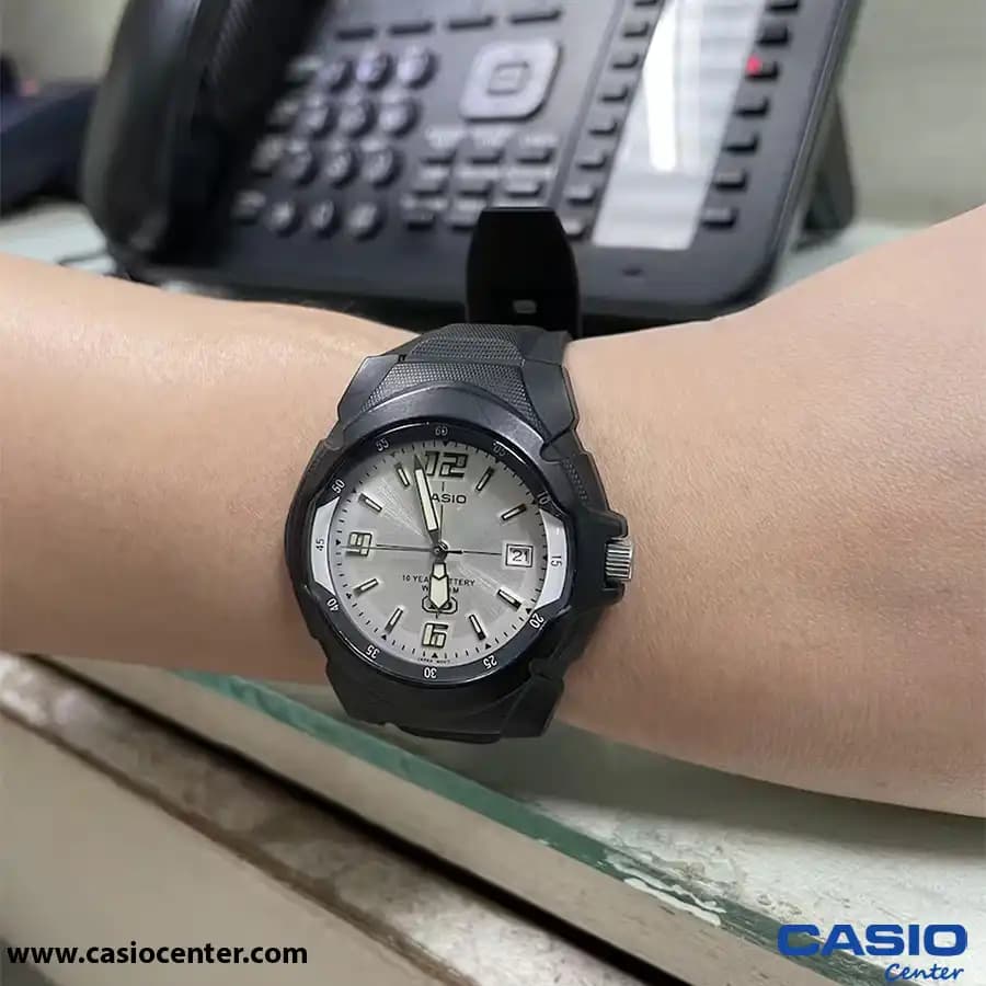 ساعت مچی مردانه کاسیو اصل مدل MW-600F-7A — تصویر ۴