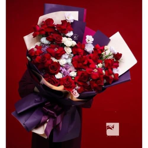 دسته گل برای متولد ماه شهریور مرد 10539