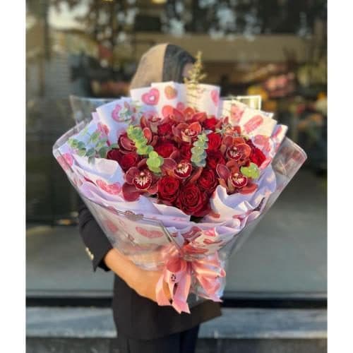 دسته گل مناسب خرید هدیه تولد برای دختر 9 ساله 10466