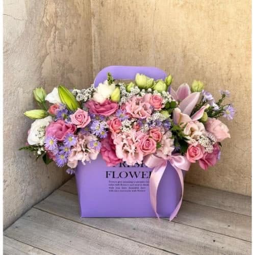 دسته گل مناسب هدیه برای دختر 5 ساله 10379