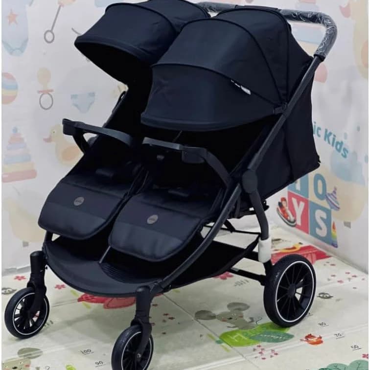 کالسکه دوقلو کیدیلو مدل Kidilo LB100 کنار هم — تصویر ۳