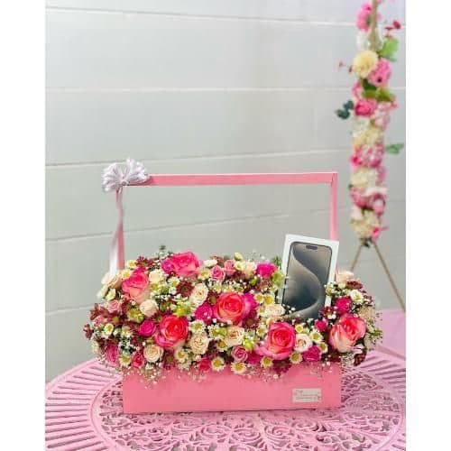 گل فروشی اطراف آرایشگاه لیلیوم محله خواجه نظام تهران t7243