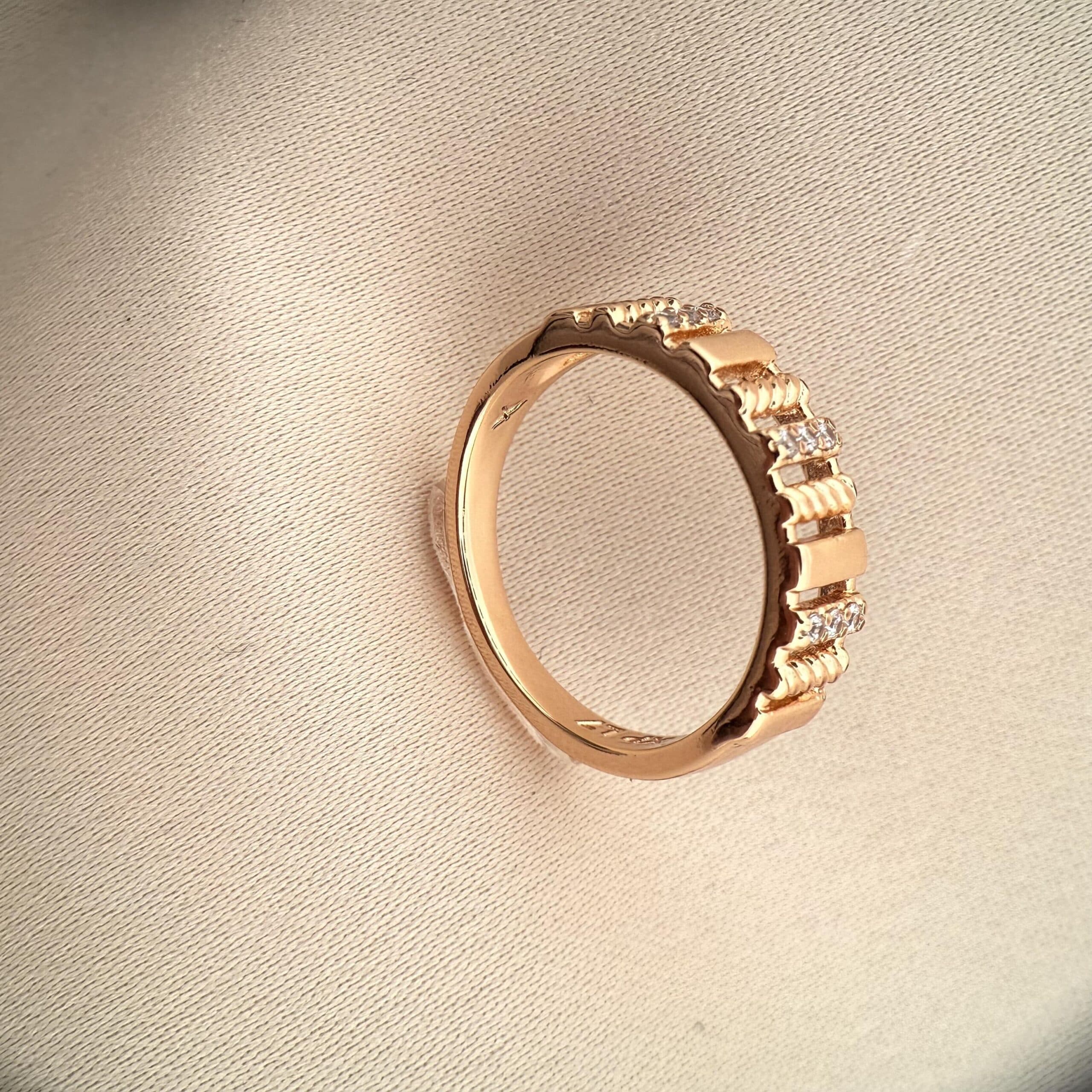 انگشتر زنانه ژوپینگ مدل R0011 — تصویر ۳