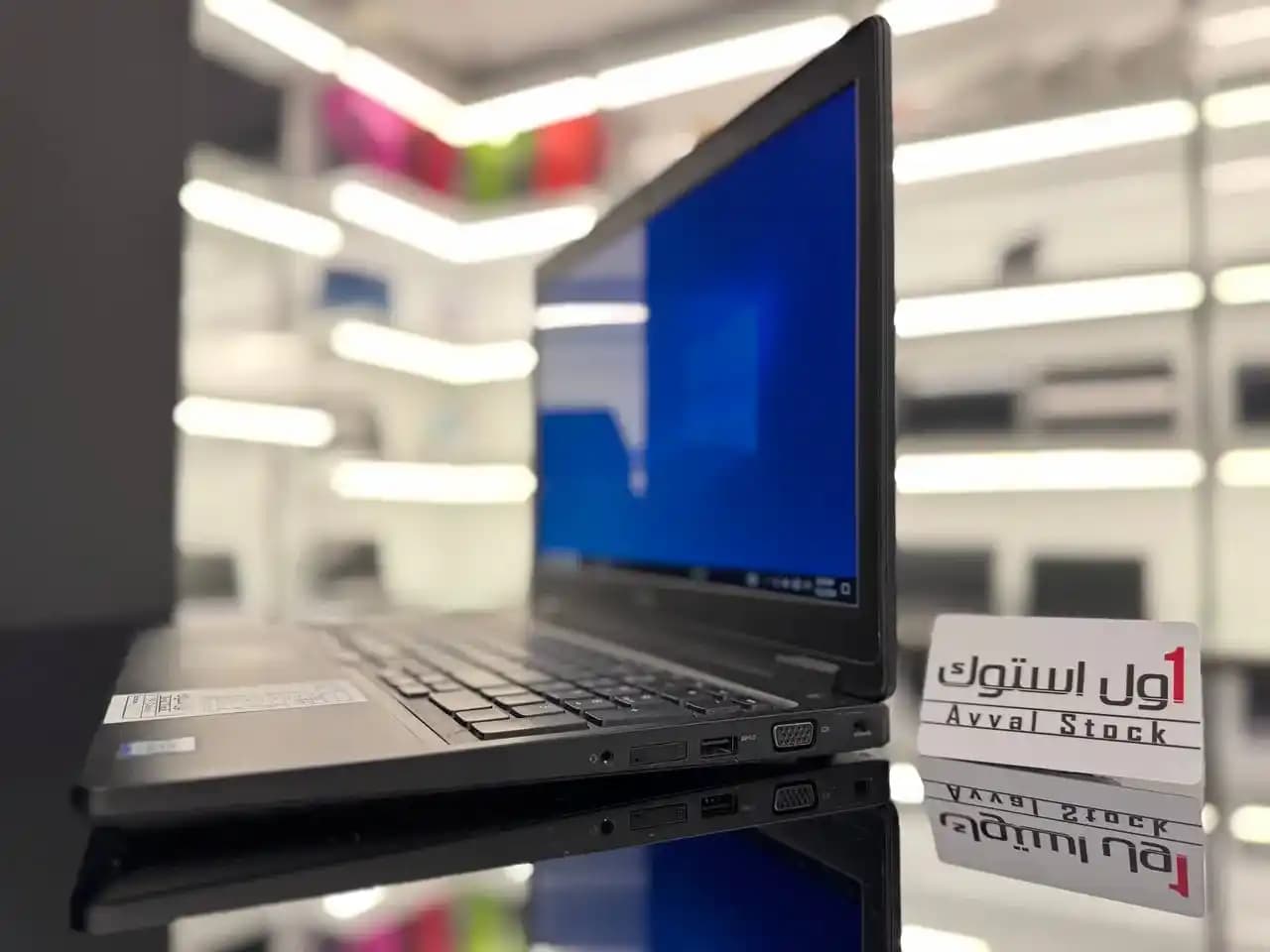 لپ تاپ استوک Dell Latitude 5580 Core i7 با گرافیک Intel — تصویر ۴