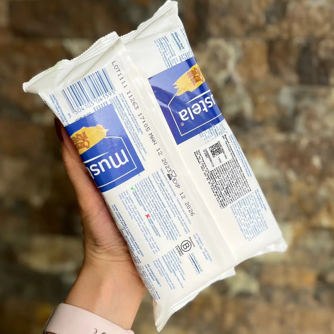 دستمال مرطوب سفید موستلا Mustela انواع پوست بدون عطر ۶۰ عددی — تصویر ۳